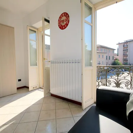 Casa de Férias Apartment In Pallanza Near Lake Maggiore, Cleaning Included