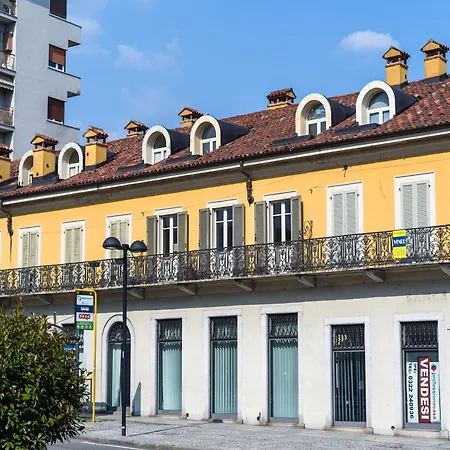 Apartment In Pallanza Near Lake Maggiore, Cleaning Included Casa de Férias