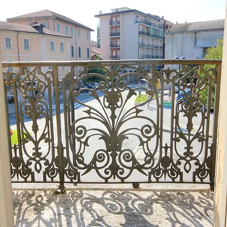 Apartment In Pallanza Near Lake Maggiore, Cleaning Included Casa de Férias *